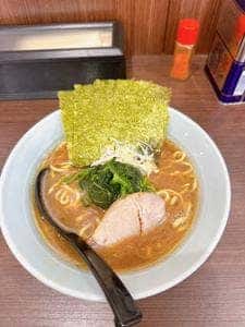 横浜家系らーめん 侍 上野店