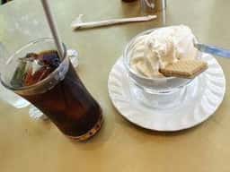 カフェ テラスヴェルト 三鷹店