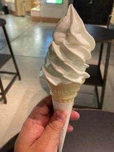 オホーツク おこっぺミルクスタンド 阪神梅田本店