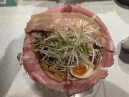 ラーメン大戦争 西新宿店