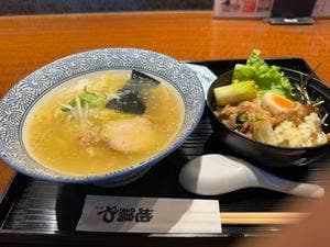 地鶏や ウィング高輪店