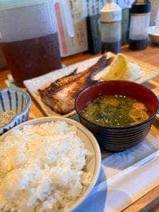 銀しゃりと焼魚 神田魚金