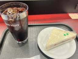 カフェ・ベローチェ 水道橋店