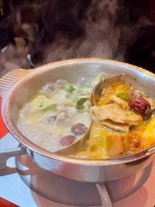 焼小籠包 火鍋 飲飲酒場 新宿歌舞伎町店