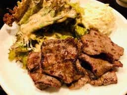 炭焼牛タン考