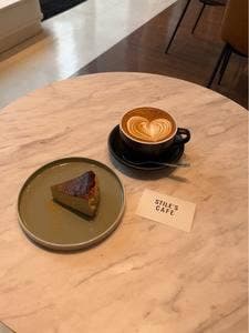STILE’S CAFE
