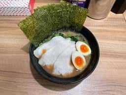 横浜ラーメン 響家