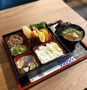 CAFE GARDEN