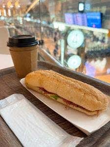 BEER CAFE + 羽田空港