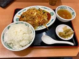 日高屋 新宿靖国通店