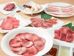 焼肉 最牛