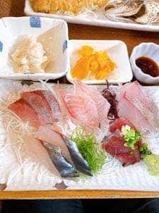 平塚漁港の食堂