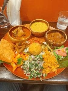 シナモンガーデン 関内店