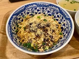 担担麺ロシュー