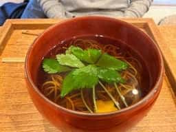 そばの実 一閑人