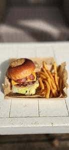 THE BEACH BURGER HOUSE