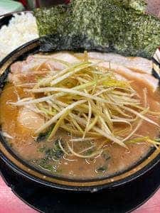 豚骨醤油ラーメン 王道家 柏店