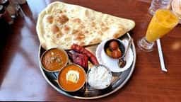 ルンビニキッチン