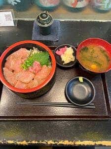 寿司酒場 すし屋の秀よし