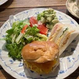 紅茶専門喫茶+ギャラリー りんごや