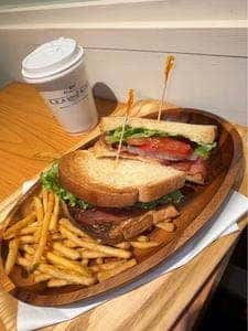 クアアイナ ルミネエスト新宿店