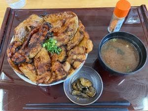 炭焼き豚丼 四代目藤五郎