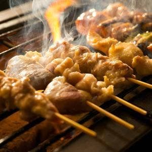 丹波炭火焼き鳥と和牛もつ鍋 煙~けむり~ 難波店
