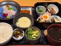 おきがる日本料理 よはく