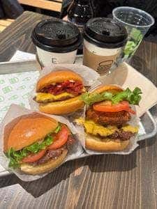 シェイクシャック 御殿場プレミアム・アウトレット店