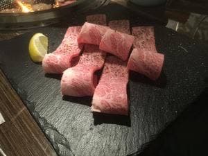 焼肉の琥珀屋