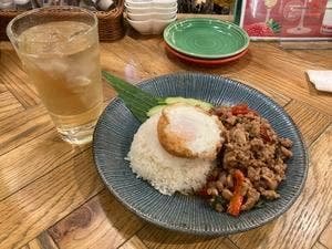 シンハービール公式タイビアキッチン センディーテラス