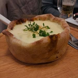 グランピング個室 肉とチーズの美味しい関係 NINE 岐阜駅前店