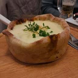 グランピング個室 肉とチーズの美味しい関係 NINE 岐阜駅前店