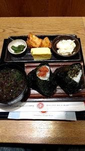 金のおにぎり専門店ぼんたぼんた明石店