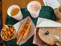 カフェ麦わらぼうし