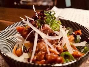 座裏のすずめ