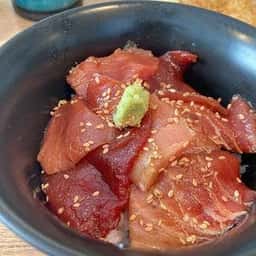 鮪成人