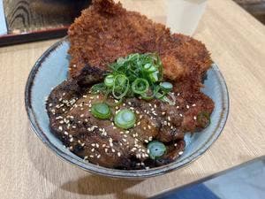 秩父名物豚味噌丼 ちんばた エミテラス店