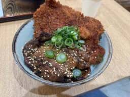 秩父名物豚味噌丼 ちんばた エミテラス店