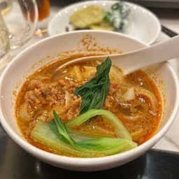 朝霞 刀削麺 新宿店