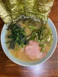 家系ラーメン 洞くつ家