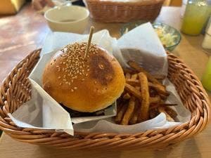 グリル&ハンバーガー モンスター