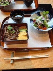 すき焼き十二天 丸の内ブリックスクエア