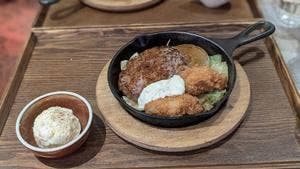 ハンバーグ つむぐ亭