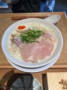 おダシと銀しゃり 中華そば 新た