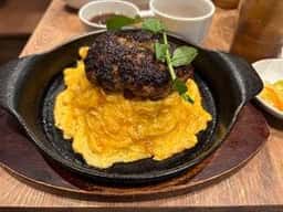 肉とたまご 新宿東口店