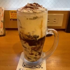 コメダ珈琲店 新宿御苑前店