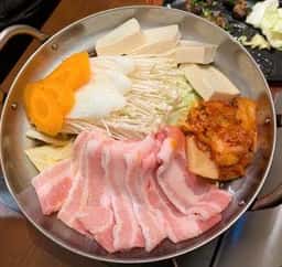 炭火地鶏全60品食べ放題と飲み放題 個室居酒屋 兜 池袋東口店