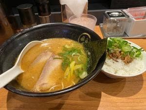 tokyo豚骨base made by 一風堂 エキュート赤羽みなみ店