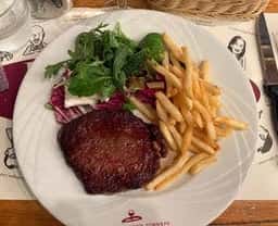 LE PETIT TONNEAU 虎ノ門店